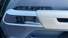 Land Rover Defender 3.0 D300 HSE 110 5dr Auto Diesel Estate